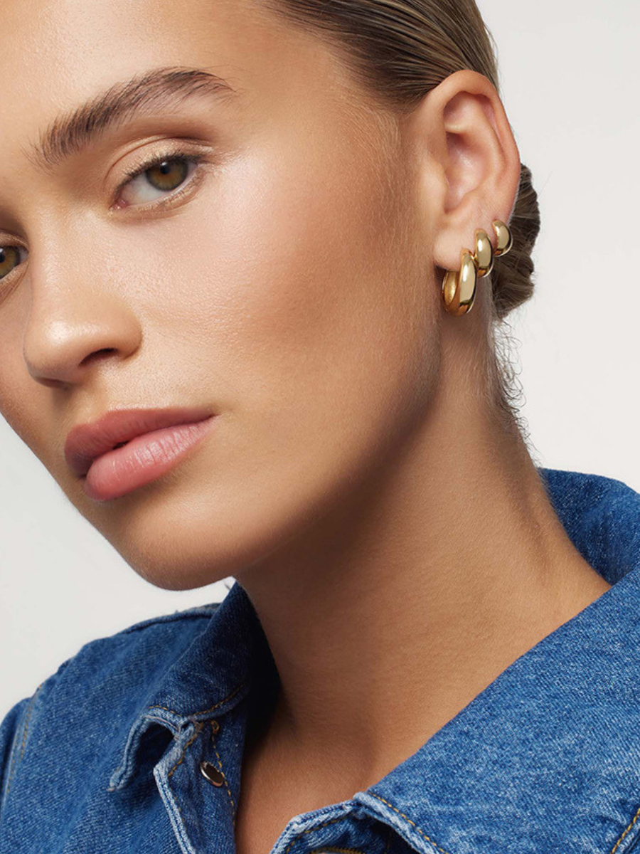 Timeless wide earrings